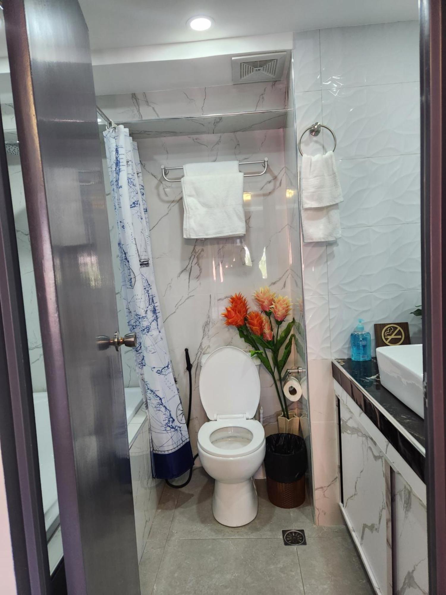 Condo Azur Suites B207 Near Airport, Netflix, Stylish, Cozy With Swimming Pool Lapu-Lapu City Exteriör bild